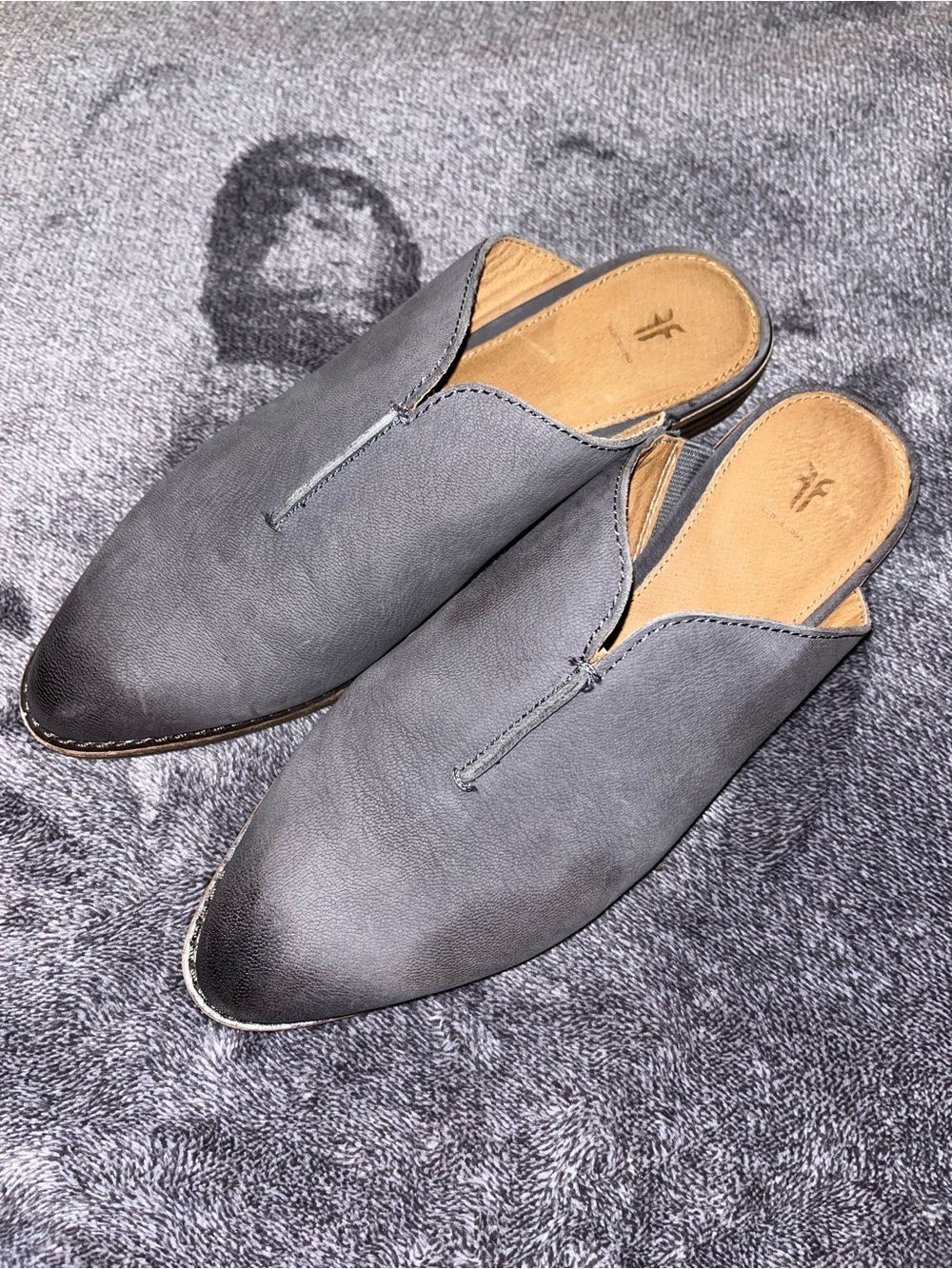Frye Nolan Seam Mule -Jeans- Size 7